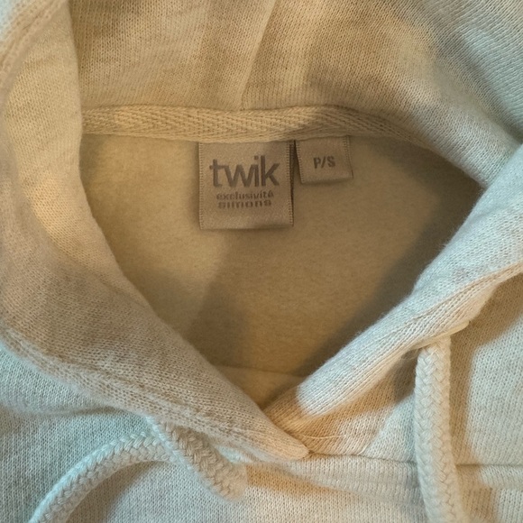 Twik hoodie - size Small - Picture 2 of 6